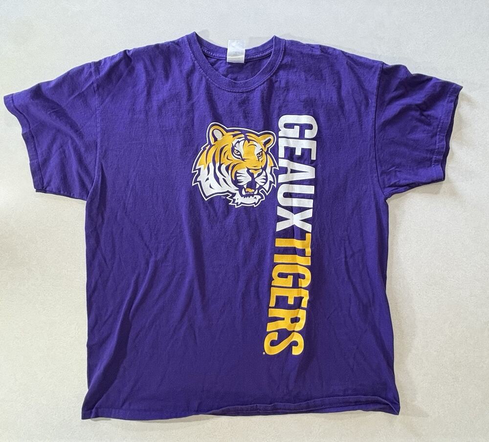 LSU Tigers “Geaux Tigers” Purple Adult X-Large T Shirt Men’s Size XL